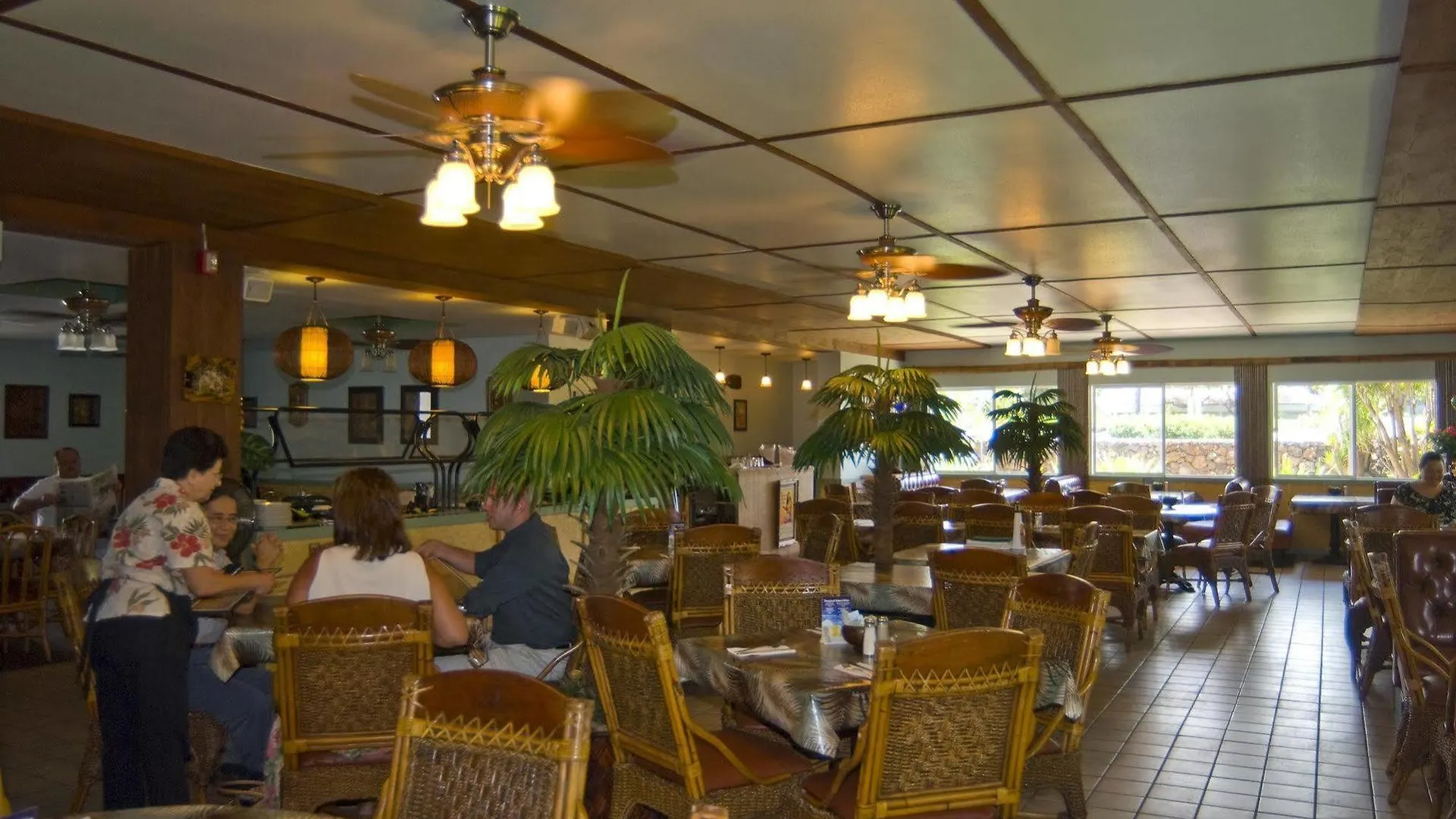 Maui Seaside Hotel Kahului 3*,